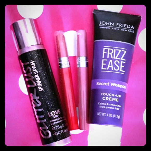 Victoria's Secret Other - 💜4pc Make-Up Set V.S. John Fredia & Revlon💜